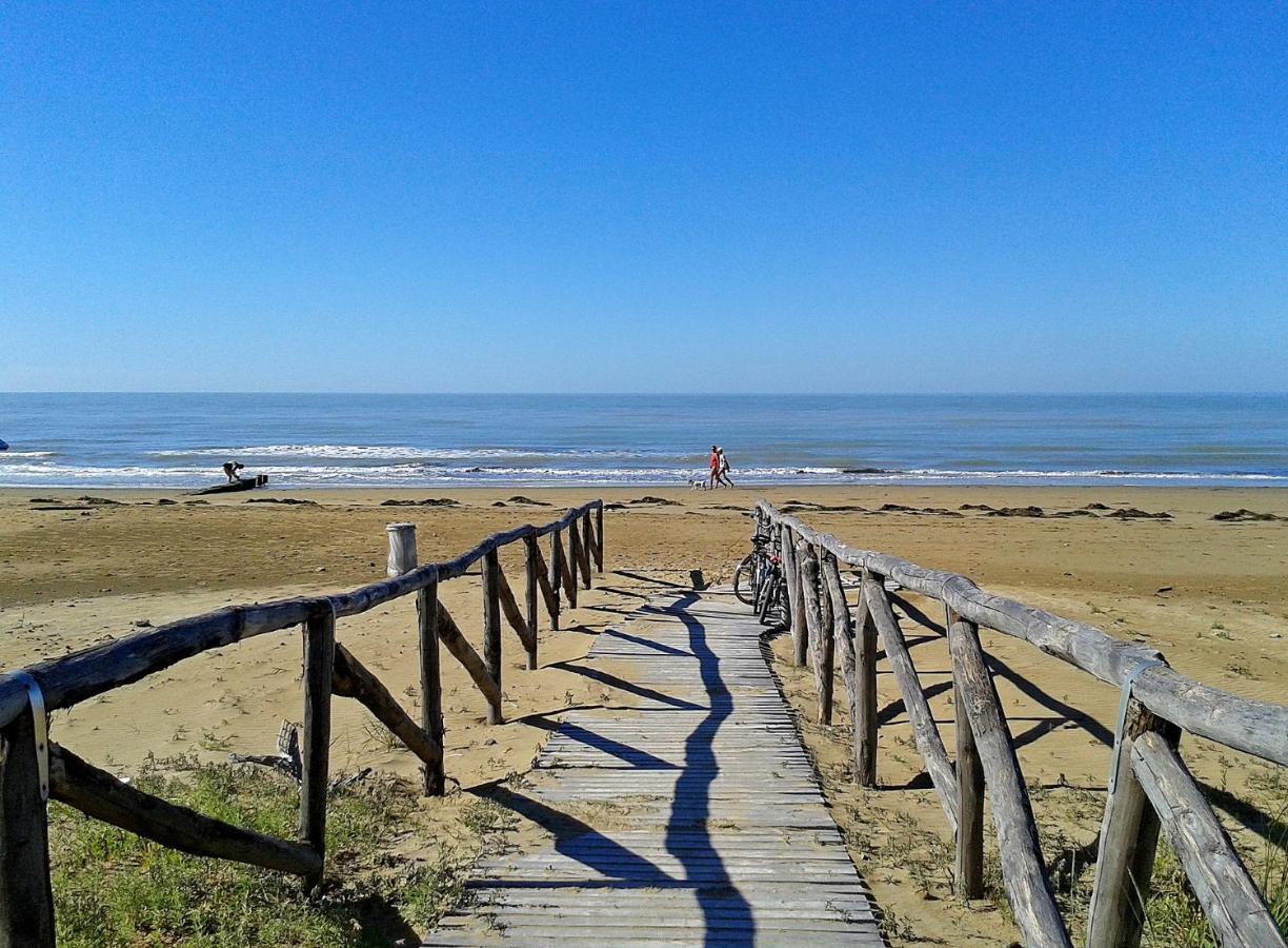 Residence Le Zattere Bibione Exterior foto